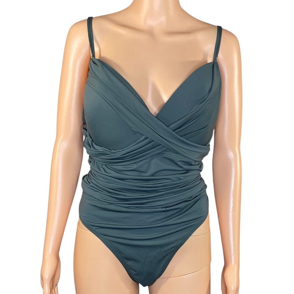 Hilor Ruched Tummy Control Swimsuit Underwire One Piece Front Twist Size XXL